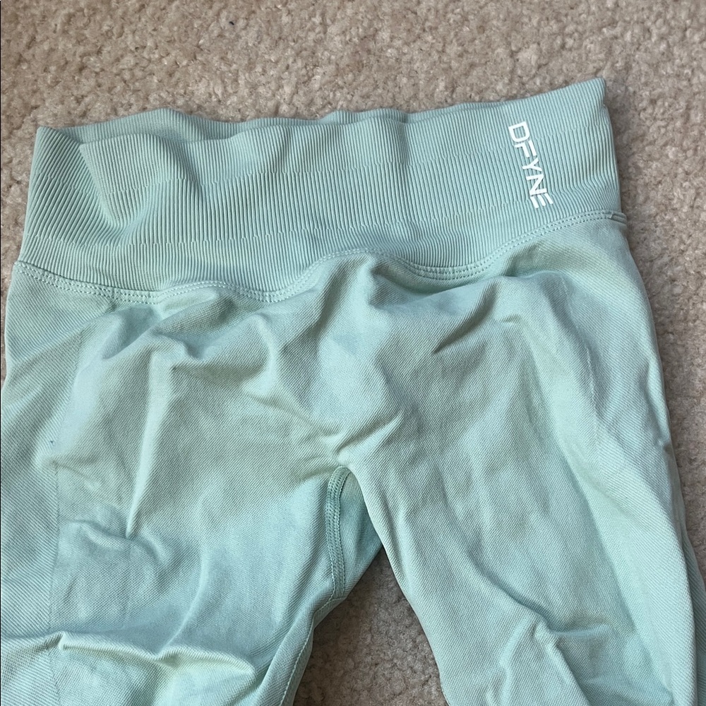 Dfyne light green leggings